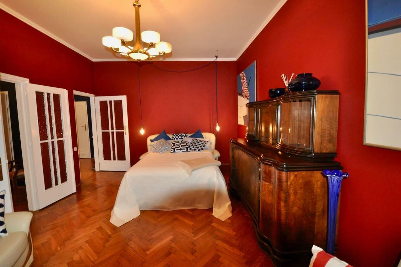Fine Art Luxury In The Old Town Absolute Center Apartament