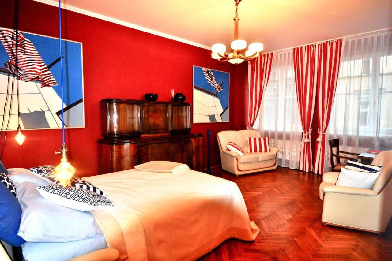 Fine Art Luxury In The Old Town Absolute Center Kraków