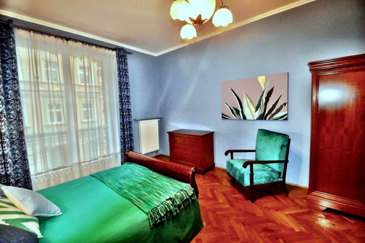 Fine Art Luxury In The Old Town Absolute Center Apartament *
