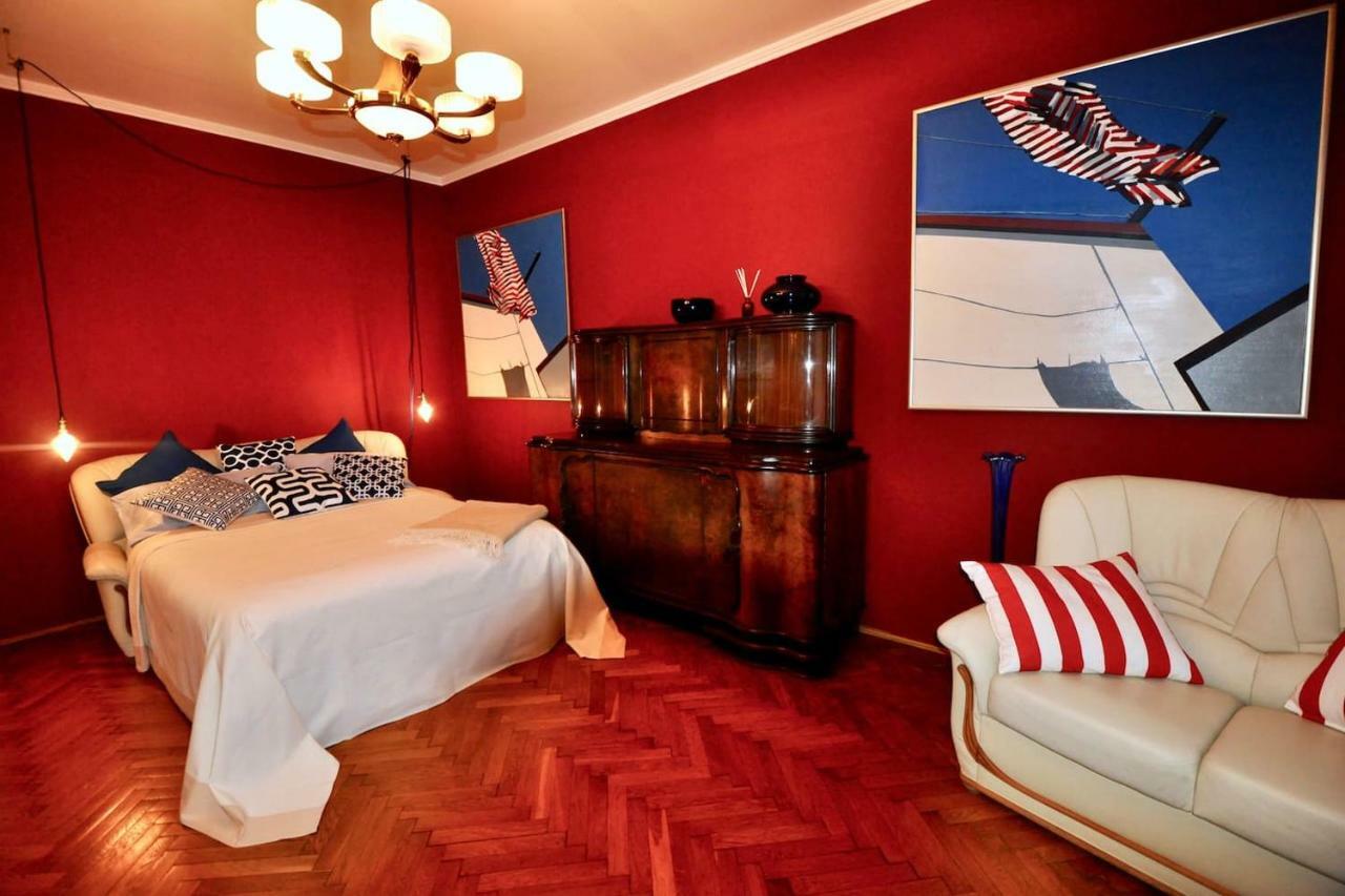 Fine Art Luxury In The Old Town Absolute Center Apartament *
